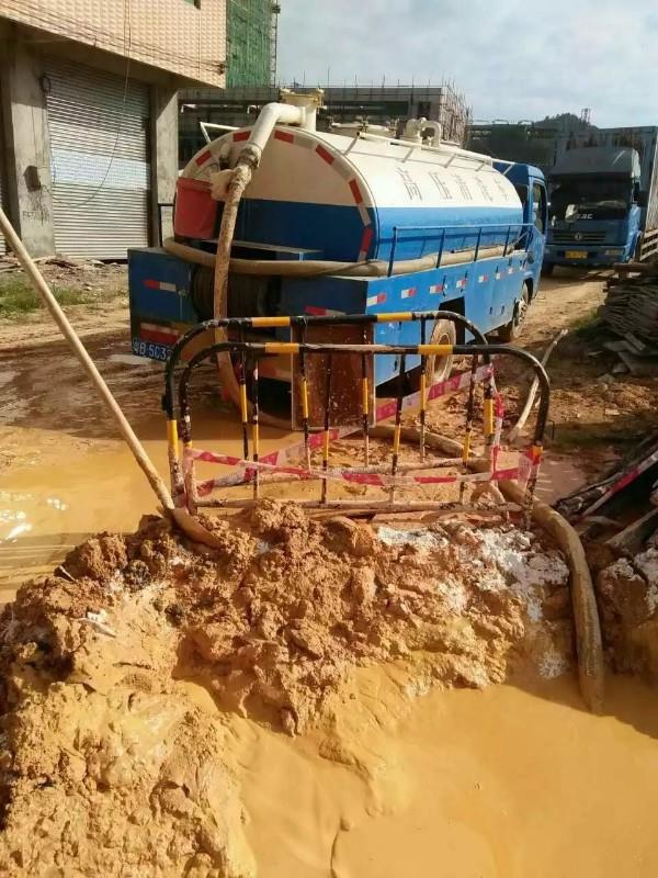 新城镇工地淤泥清淤