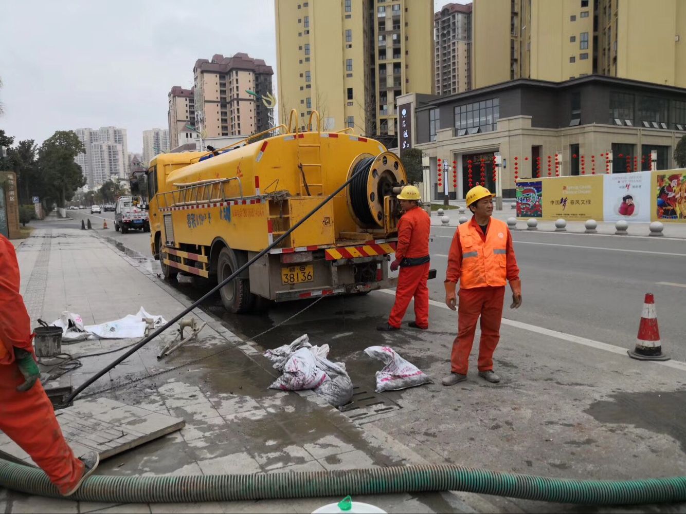 新城镇排污管道清淤-管道清洗
